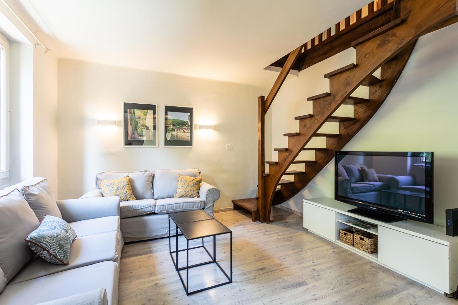 Wonderful House In Center With Heated Pool & Jaccuzi